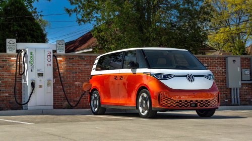 Volkswagen, 2025 Volkswagen ID Buzz Long-Term Test Arrival: Range, Charging, and Real-World Review