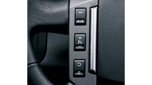 2006 Range Rover Sport Review: Land Rover vs. Porsche and BMW