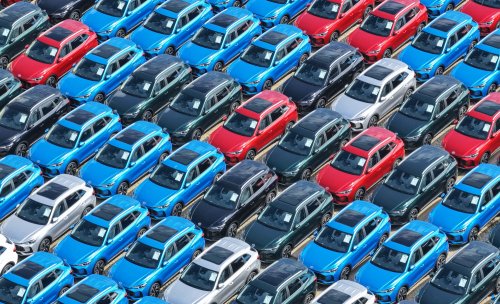 Major Automakers Push Congress for U.S. Ban on Chinese Cars by End of 2026