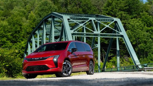 2027 Chrysler Pacifica First Test: 1,700-Mile Road Trip
