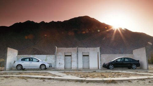 2007 Honda Civic Si vs. Nissan Sentra SE-R Spec V Sport Sedan Comparison Test