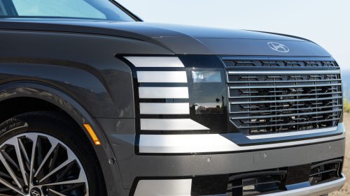 2027 Kia Telluride Hybrid vs. 2026 Hyundai Palisade Hybrid Comparison: Same DNA, Different Personalities