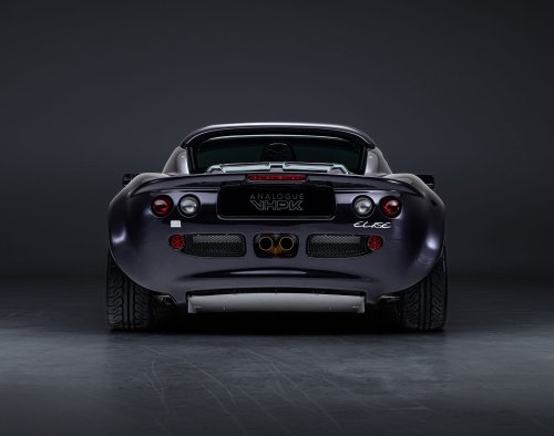 Lotus, Analogue Automotive’s Single-Seat Lotus Elise Restomod Costs $470,000