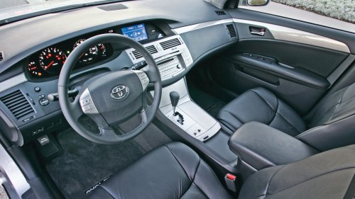 2006 Toyota Avalon vs. Hyundai Azera vs. Volkswagen Passat Comparison Test