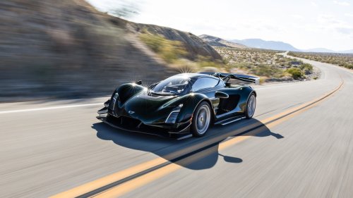 Goin’ Nuclear: We Tested the 1,250-HP, $2.4-Million 2026 Czinger 21C and Set a Record