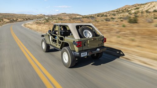 Jeep, 2026 Jeep Wrangler 392 Commando First Test: A Riotous, Supercharged Salute to the Troops