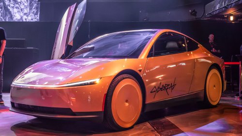 Tesla Cybercab First Look: No Steering Wheel! No Brake Pedal! No Problem?