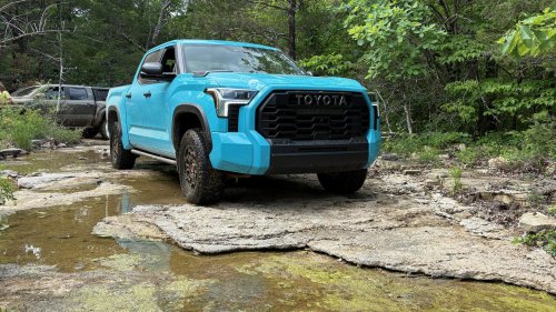 Toyota, This Toyota Land Cruiser Did an Off-Road Trail on Street Tires