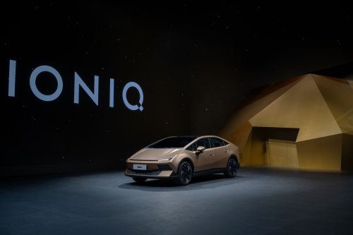 Hyundai, Hyundai Ioniq, Hyundai Ioniq V Channels Venus Concept, Previews New Strategy