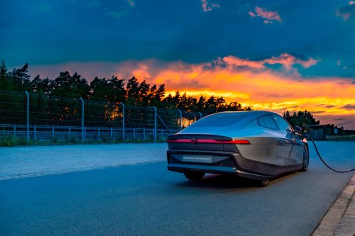 Volkswagen's ‘Near Production’ Mission Efficiency Hypermiling Concept Sets Records