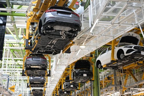 Mercedes-Benz Could Face U.S. Sales Ban over Chinese Ownership Stake: Report