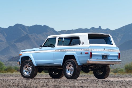 Jeep, This 1979 Jeep Cherokee on Bring a Trailer Strikes Like a Viper