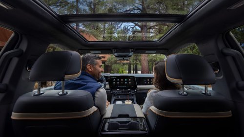 2027 Chevrolet Silverado and GMC Sierra Tech First Look: Smarter Screens, Passenger Display, and 19 Cameras
