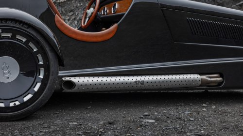 SP40 Restomod Speedster First Drive: A Modern Marvel With Vintage Style