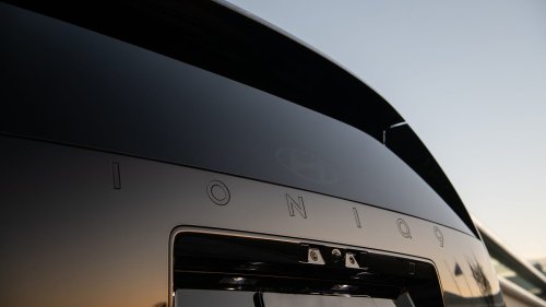 Hyundai, 2027 Hyundai Ioniq 9 Black Ink First Look: None More Black
