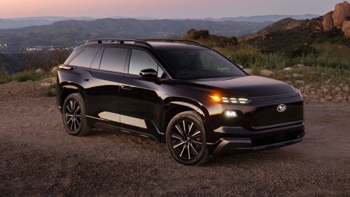 Check Out the 2027 Subaru Getaway’s Interior: Some Toyota Bits, but That’s Not Bad News