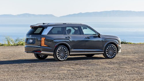 2027 Kia Telluride Hybrid vs. 2026 Hyundai Palisade Hybrid Comparison: Same DNA, Different Personalities