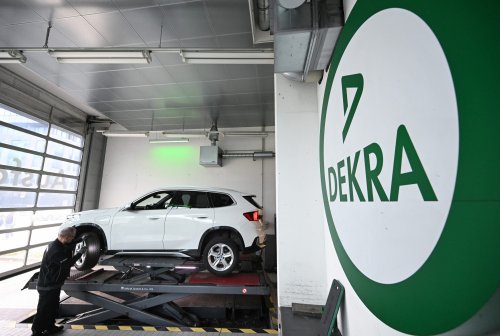EU Mandate for Driver Monitoring Cameras in All Newly Registered Vehicles Now in Effect