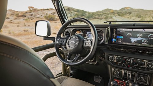 2026 Jeep Wrangler 392 Commando First Test: A Riotous, Supercharged Salute to the Troops