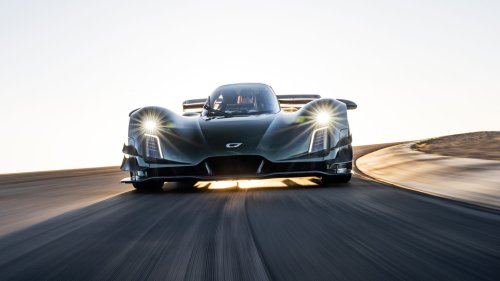 Czinger, Goin’ Nuclear: We Tested the 1,250-HP, $2.4-Million 2026 Czinger 21C and Set a Record