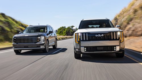2027 Kia Telluride Hybrid vs. 2026 Hyundai Palisade Hybrid Comparison: Same DNA, Different Personalities
