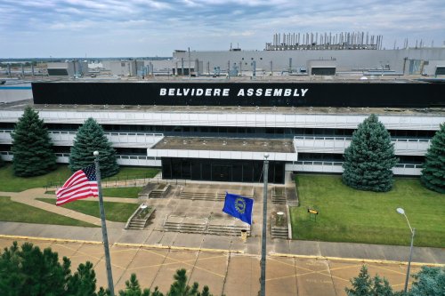 Idled Jeep Cherokee Plant Will Restart Later Than Expected