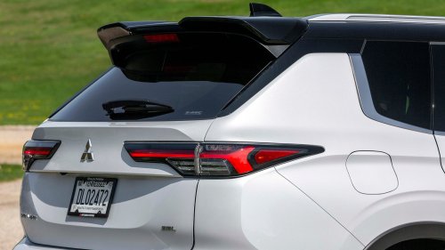 2026 Mitsubishi Outlander SEL First Test: New Engine, Same Old Story