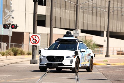 Waymo Recalling 3900 Autonomous Vehicles for Driving Into Construction Zones