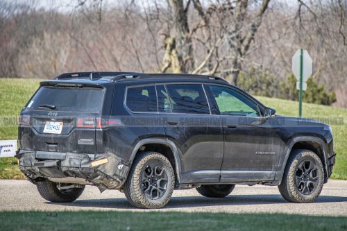 Jeep, Jeep Cherokee, New Jeep Cherokee Trailhawk Spied Testing with All-Terrain Tires