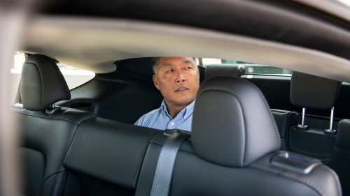 2027 Tesla Model Y L In-Depth Review: Tesla’s Best-Seller Gets Longer and Slicker