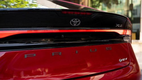Toyota, Toyota Prius, PHEV, 2027 Toyota Prius and Prius PHEV First Look: Small Tweaks, Slightly Higher Prices, Same Sharp Style