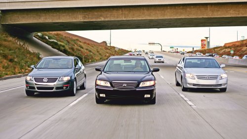 2006 Toyota Avalon vs. Hyundai Azera vs. Volkswagen Passat Comparison Test