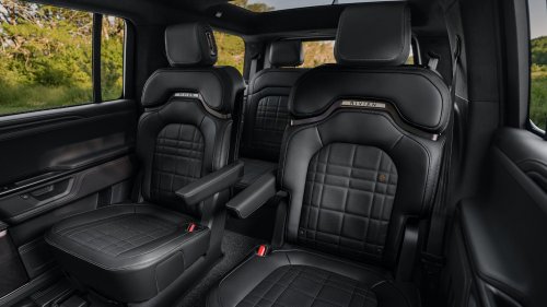2027 Rivian R1S and R1T Get Simpler Trims and a Big Seating Upgrade
