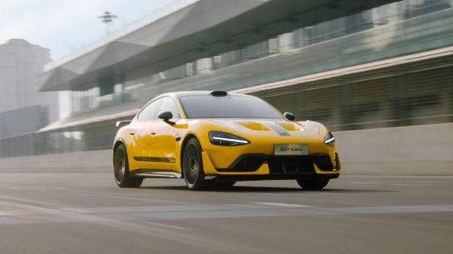 Just Wow: Driving the 2027 Xiaomi SU7 Ultra With Glorious Power, Bargain Price