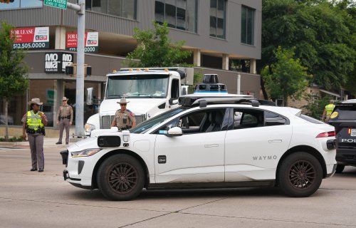 NHTSA Calls Out Autonomous Vehicle Developers Over First Responder Interference