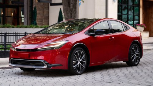 Toyota, Toyota Prius, PHEV, 2027 Toyota Prius and Prius PHEV First Look: Small Tweaks, Slightly Higher Prices, Same Sharp Style