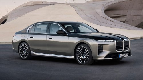 This Is the 2027 BMW 7 Series: Even More Screens, New Tech, and the Same Presence