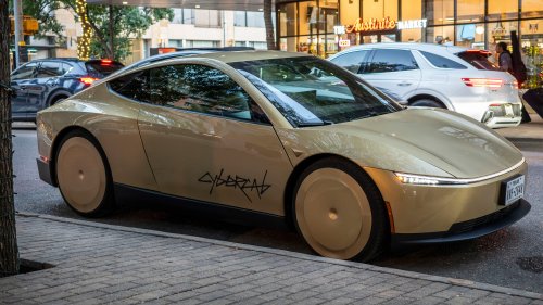 Tesla Cybercab First Look: No Steering Wheel! No Brake Pedal! No Problem?