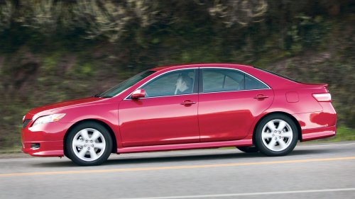 2007 Toyota Camry First Drive Review: More Power, Better Handling, Hybrid Debut