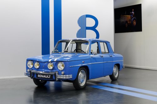 The Renault 8 Gordini Revived as a 270-HP Electric Concept