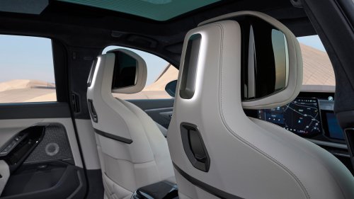 This Is the 2027 BMW 7 Series: Even More Screens, New Tech, and the Same Presence