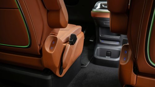 2028 Mercedes-Benz VLE Interior Review: Everyone Flies First Class