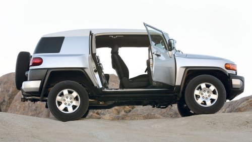 Toyota, Toyota FJ Cruiser, 2006 Toyota FJ Cruiser First Test Review: Retro Looks, Real Off-Road Capability