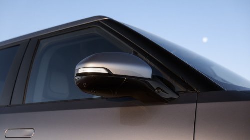 2027 Rivian R1S and R1T Get Simpler Trims and a Big Seating Upgrade