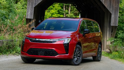 2027 Chrysler Pacifica First Test: 1,700-Mile Road Trip