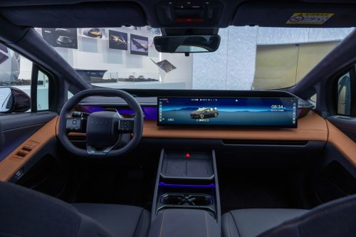 Hyundai, Hyundai Ioniq, Hyundai Ioniq V Is a Production Showcase for the Brand's New EV Styling Language in China