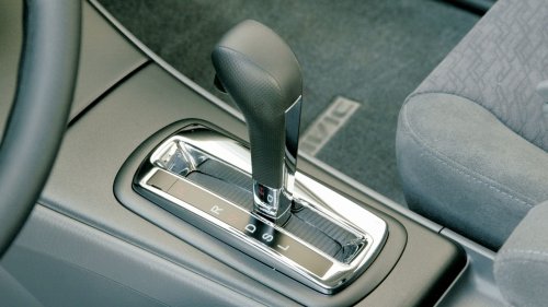 2003 and 2004 Toyota Prius vs. Honda Civic Hybrid vs. Honda Insight Comparison Test