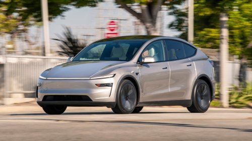 2027 Tesla Model Y L In-Depth Review: Tesla’s Best-Seller Gets Longer and Slicker