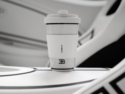 Bugatti, Bugatti W16 Mistral ‘Blanc Éternel’ Is a Salute to Porcelain