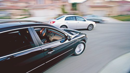 2006 Toyota Avalon vs. Hyundai Azera vs. Volkswagen Passat Comparison Test